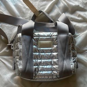 Dange Dover brand new crossbody bag no flaws